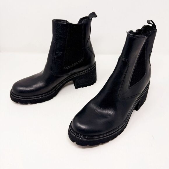 Sofft Aqua Jordie Black Leather Rabbit Fur Chelsea Slip On Boots Lug Sole 9.5 - Picture 6 of 9